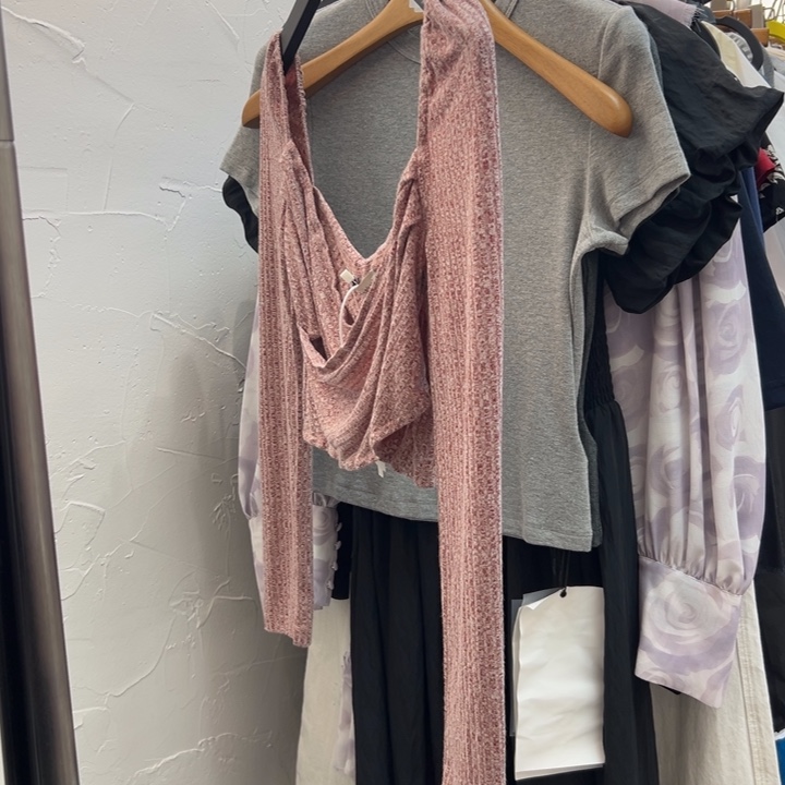 All In 原版。辣妹上衣S