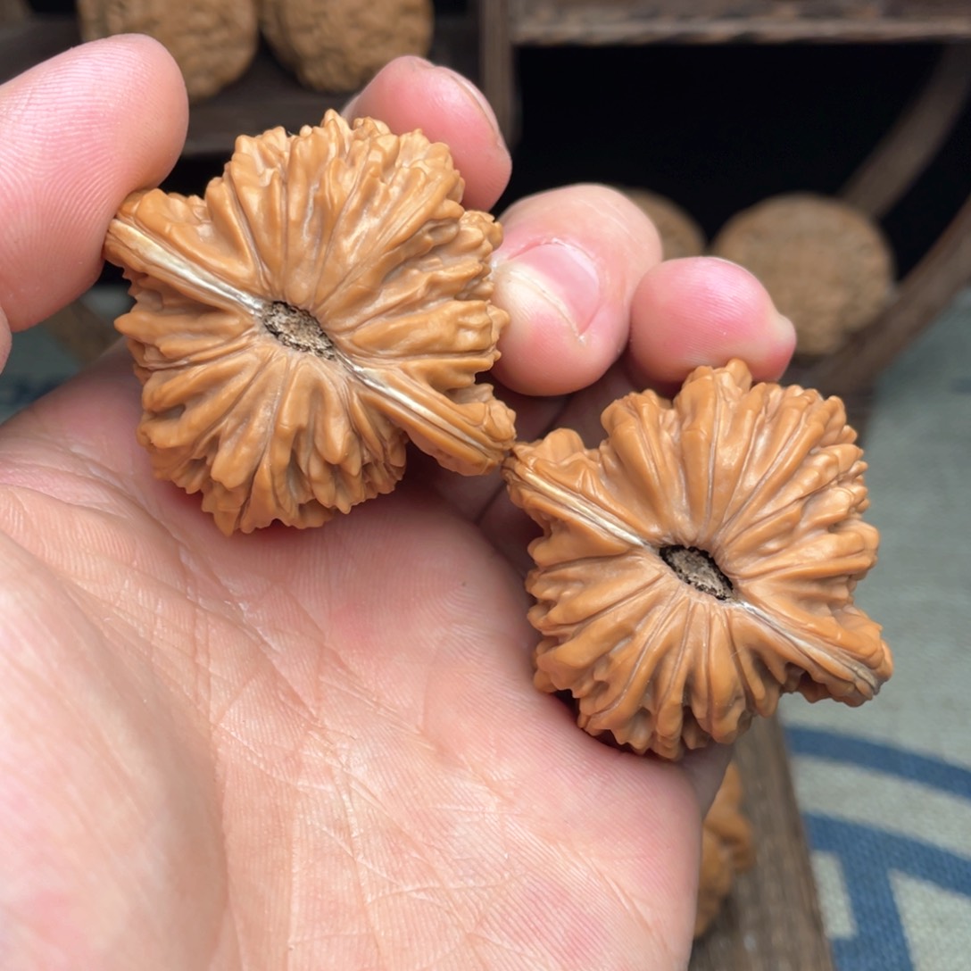 文玩核桃把件45毕业高货四座楼