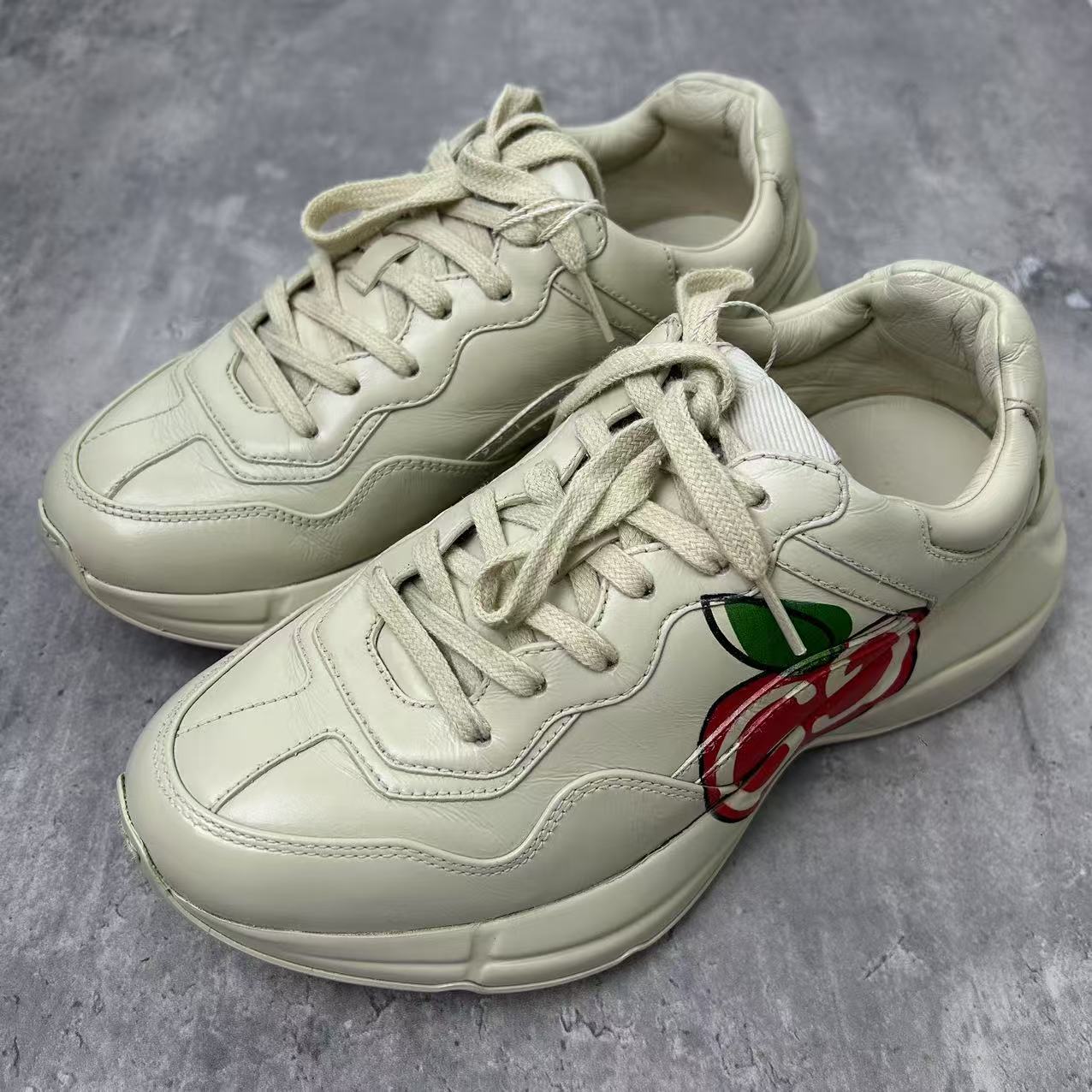 95新 GUCCI/古驰 36.5码/仔仔女鞋/奶茶色苹果女士经典老爹鞋1480