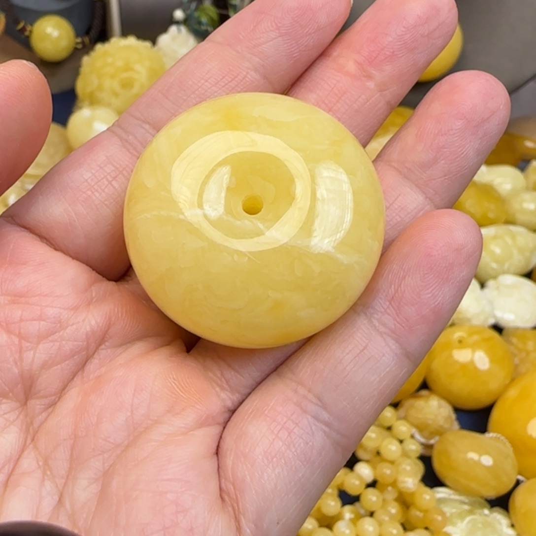 未镶嵌颈饰蜜蜡天然蜜蜡