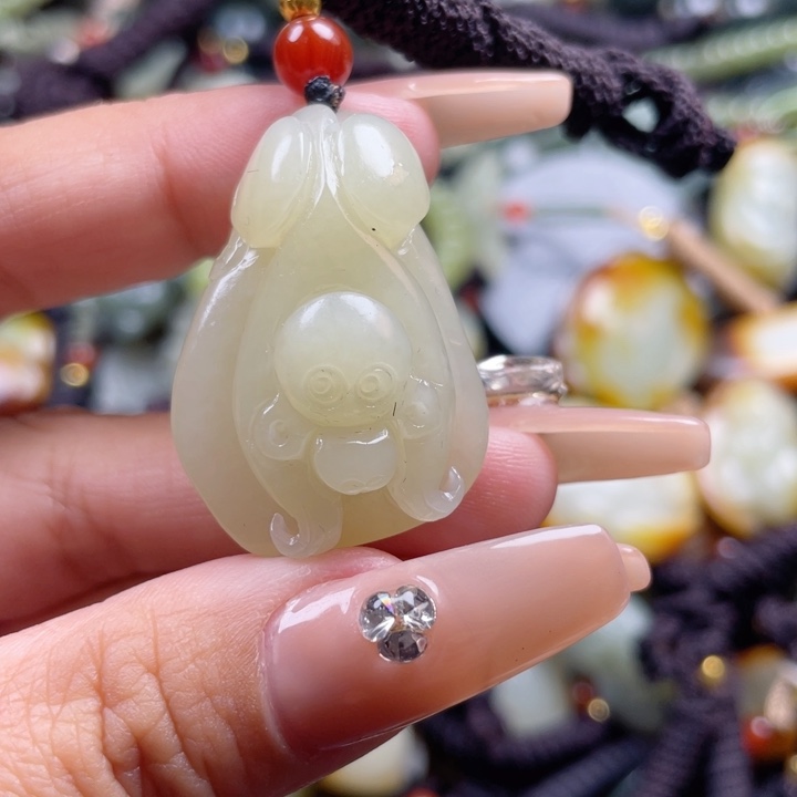 和田玉颈饰未镶嵌