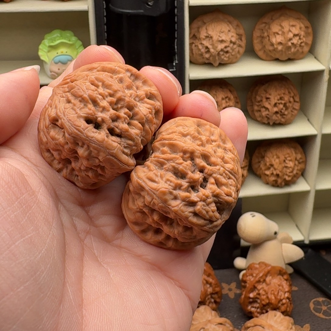 吊坠文玩核桃凹底