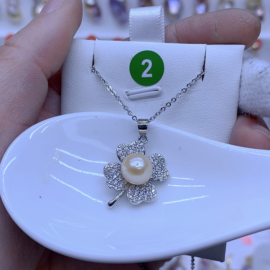 未镶嵌颈饰淡水珍珠