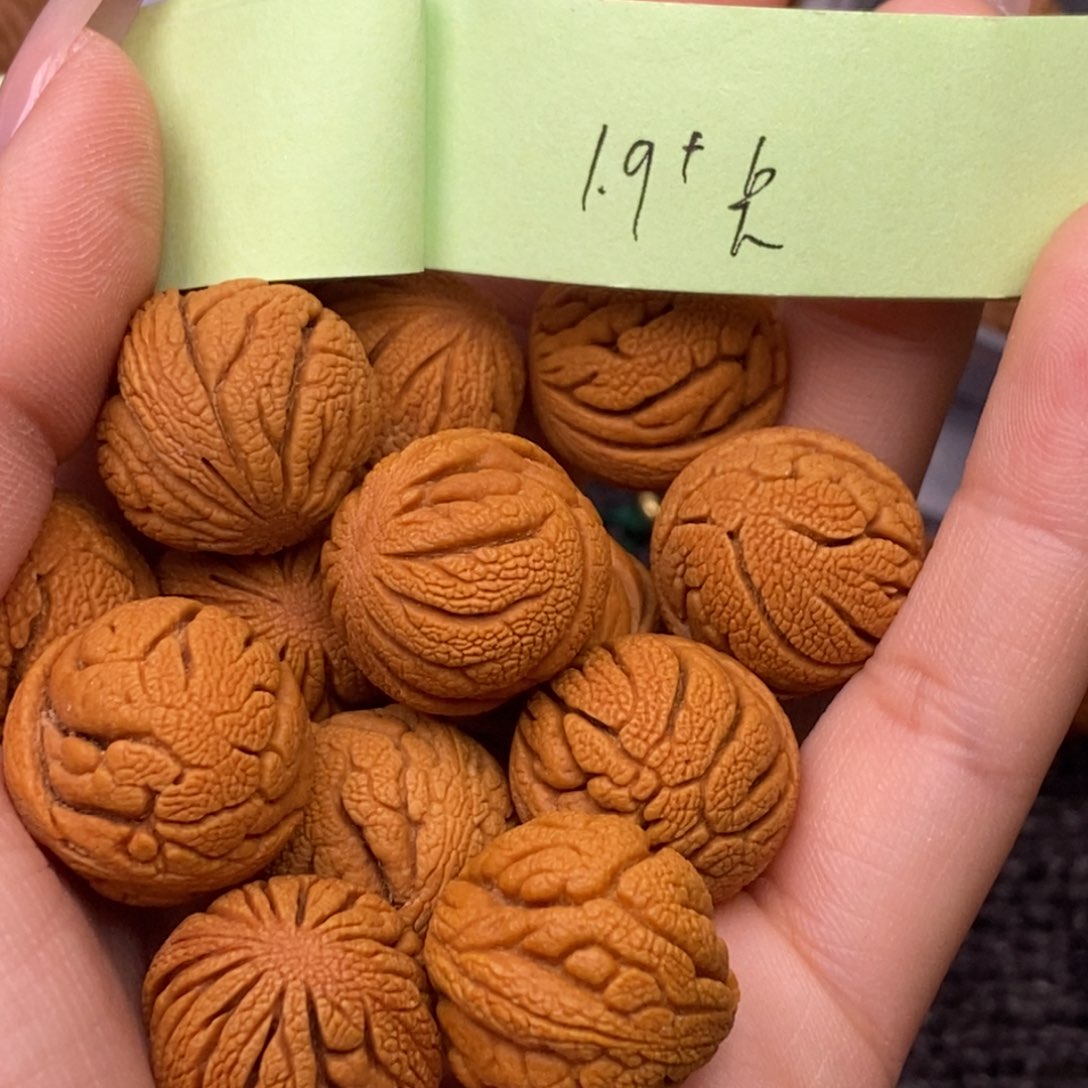 秦岭山脉龙纹桃核 14