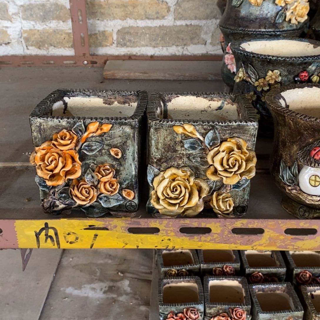 红陶青藤花器多肉花盆