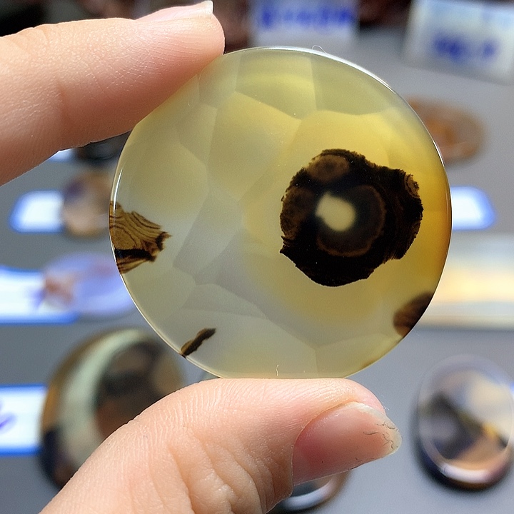 未镶嵌颈饰玛瑙/玉髓