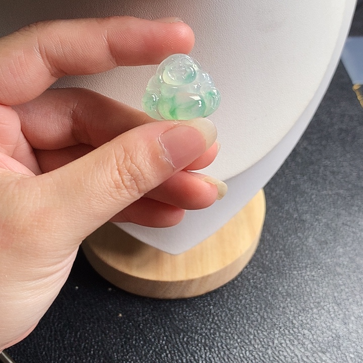 翡翠未镶嵌吊坠(不含链)佛公