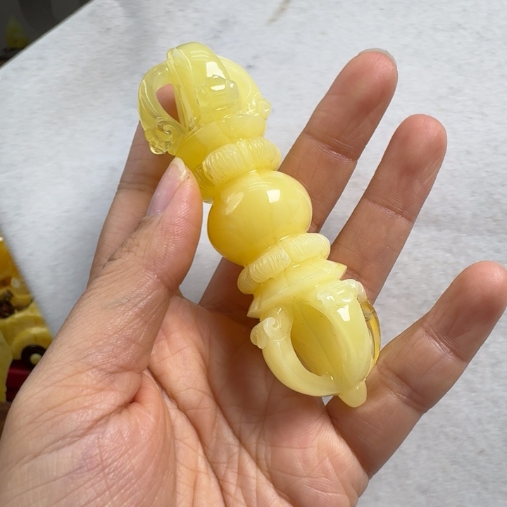 蜜蜡珠宝奇石未镶嵌