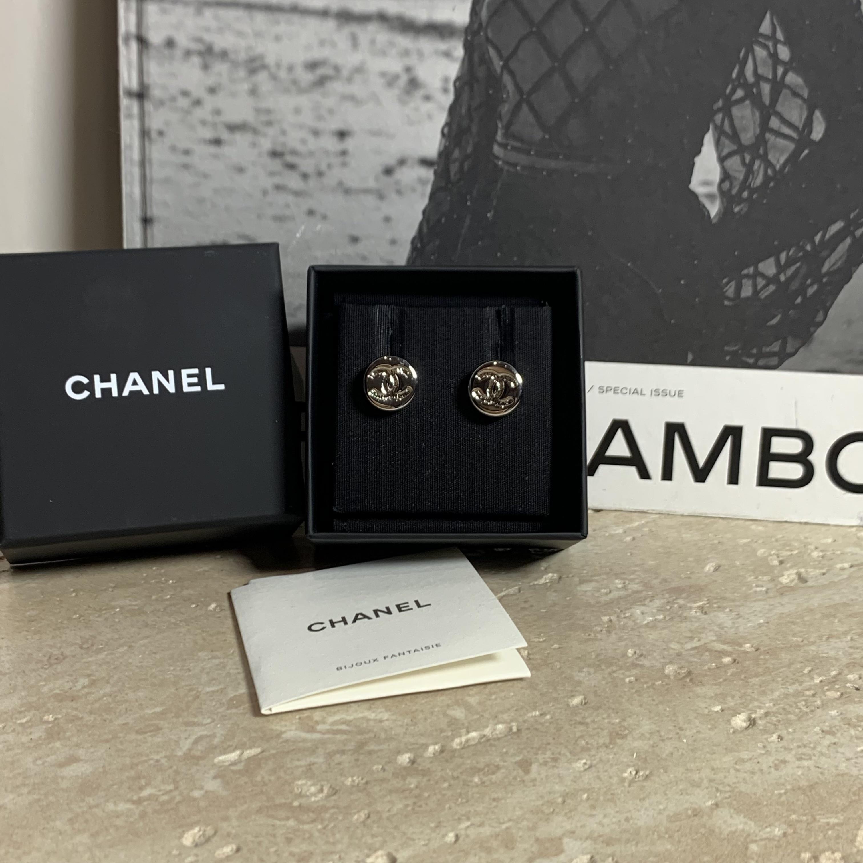 全新未使用 Chanel/香奈儿 壹臻/25C银色圆形纽扣双C耳钉63918290