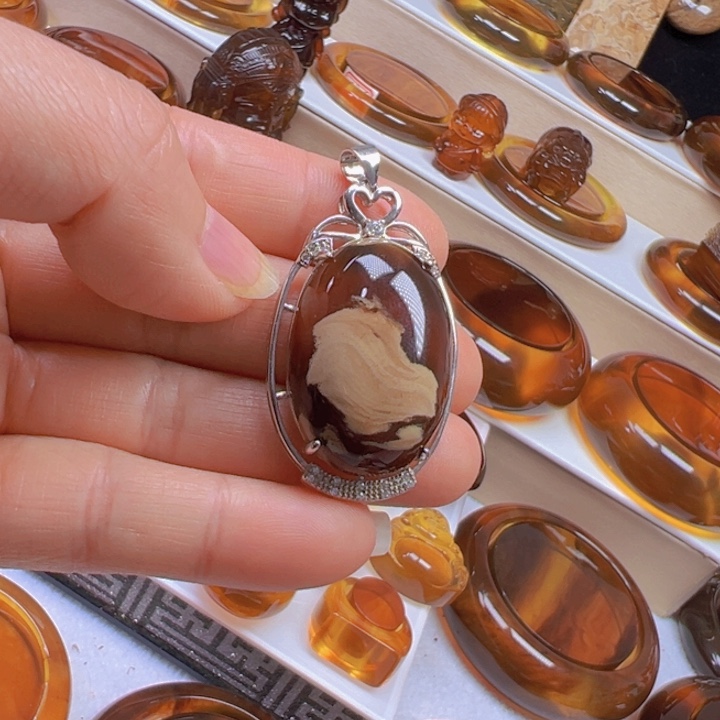 琥珀颈饰未镶嵌天然缅甸琥珀特色吊坠