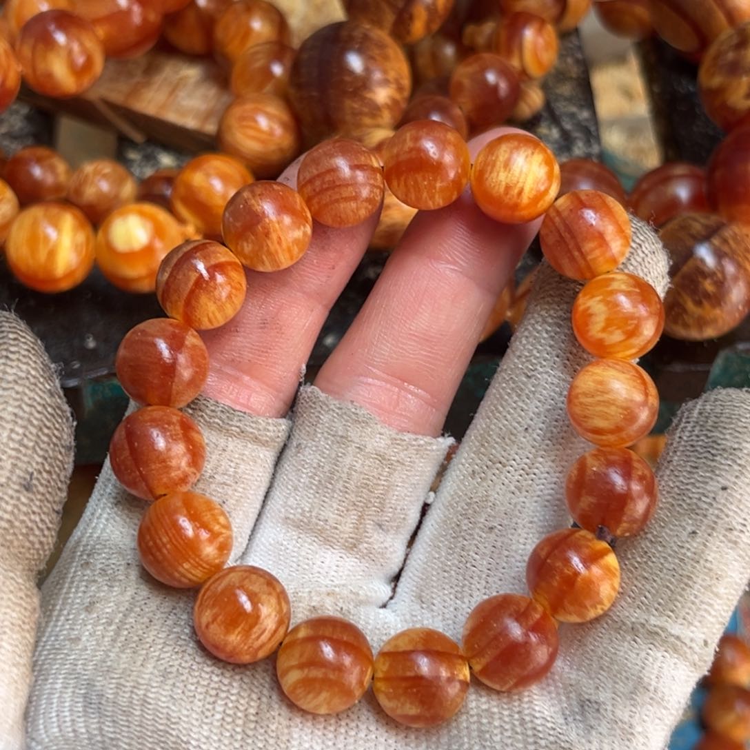 松木（琥珀木）手串/手链卖****妹238，打三通