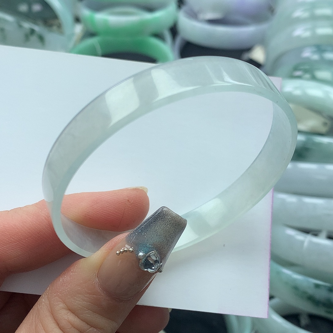 未镶嵌手镯翡翠公主