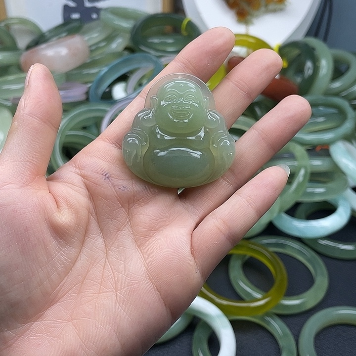 蛇纹石玉未镶嵌手镯