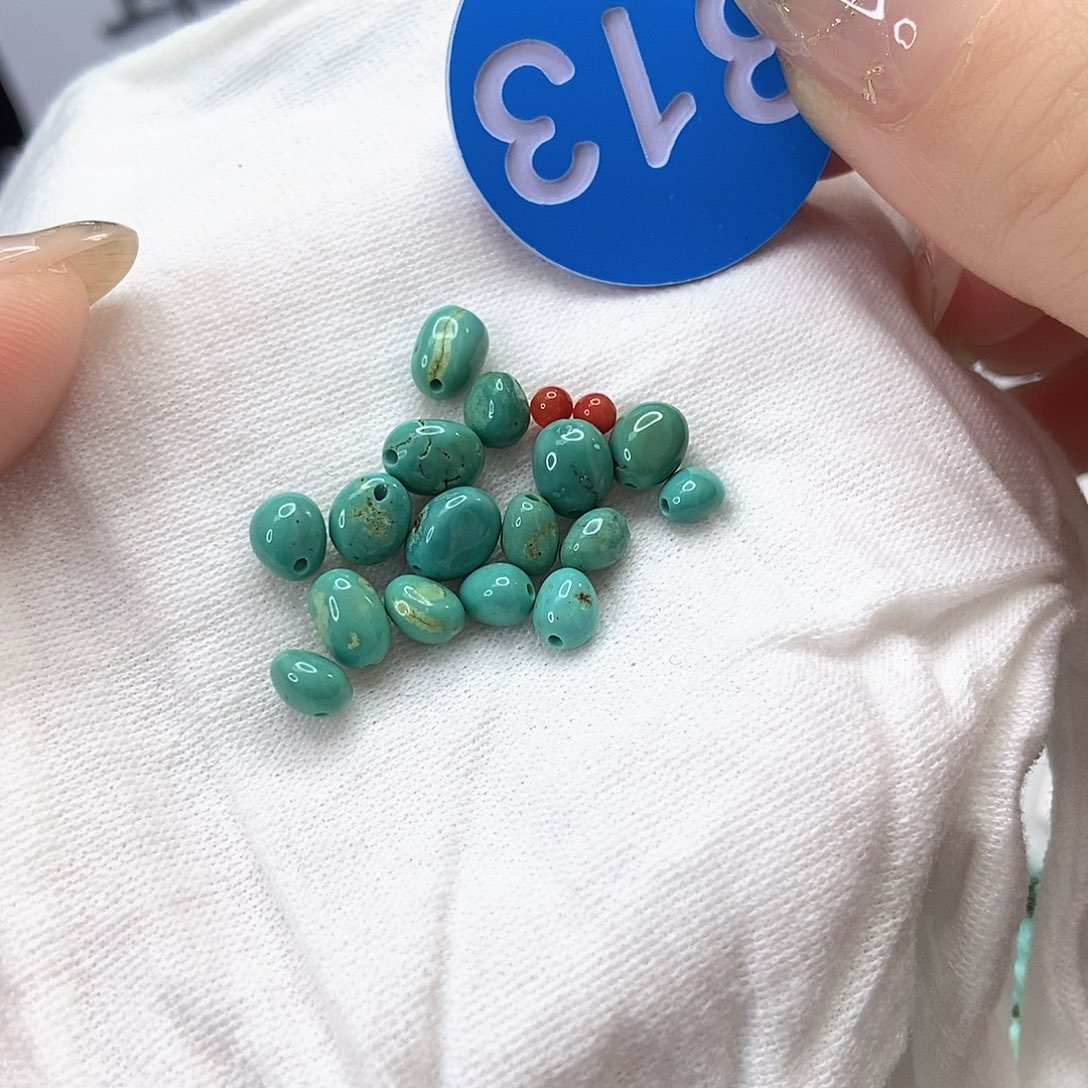 南红玛瑙未镶嵌珠宝奇石