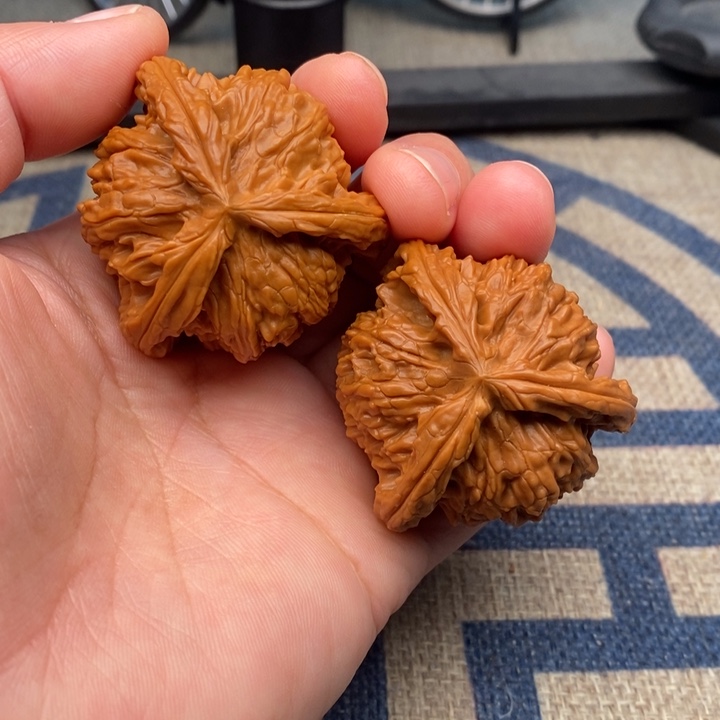 吊坠文玩核桃高****）三棱