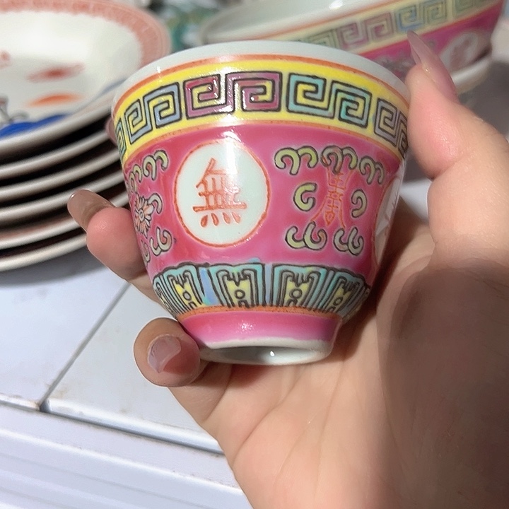 景德镇陶瓷杯水的