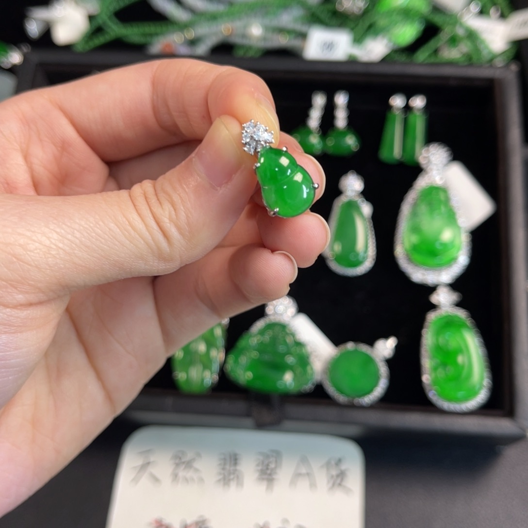 翡翠银S925镶嵌戒指葫芦吊坠