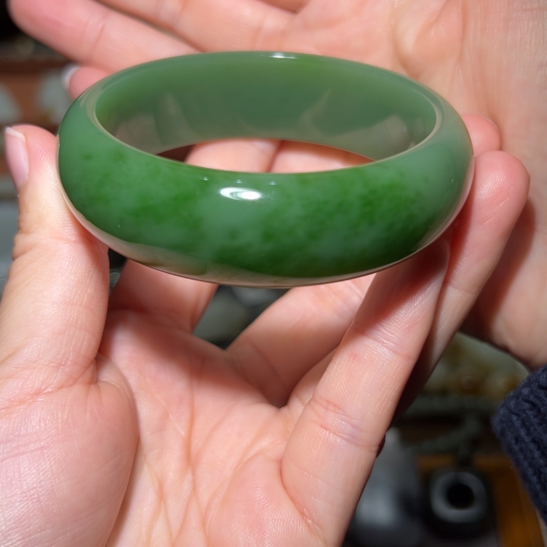 和田玉手镯未镶嵌鸿**头