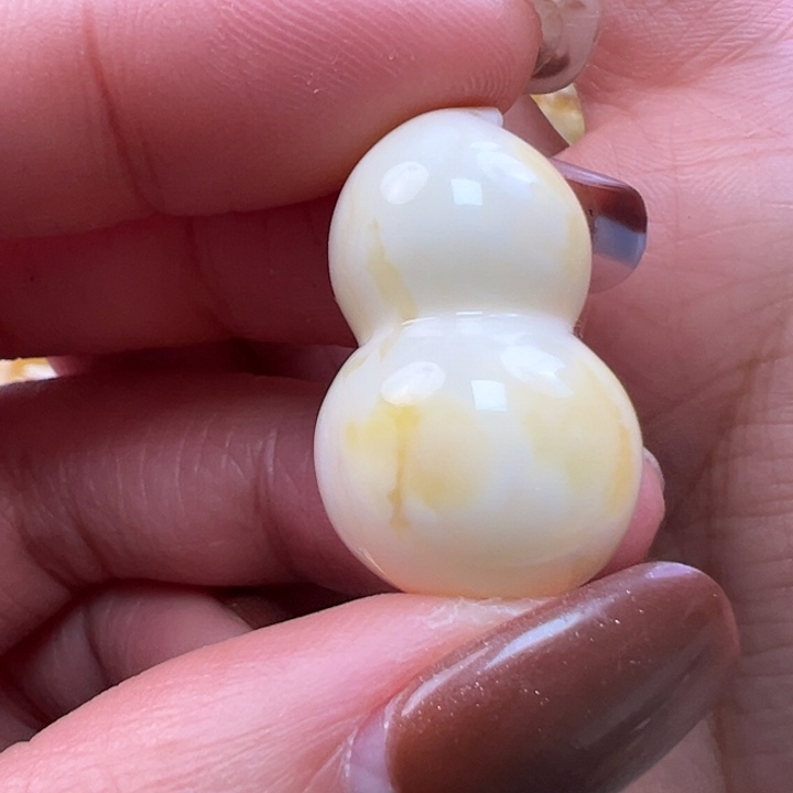 蜜蜡未镶嵌珠宝奇石