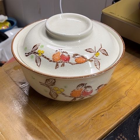 微瑕，不能明火，口径19，高9，1.5L鸟语花香