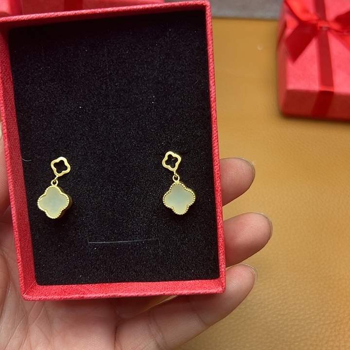 和田玉颈饰未镶嵌张*芝