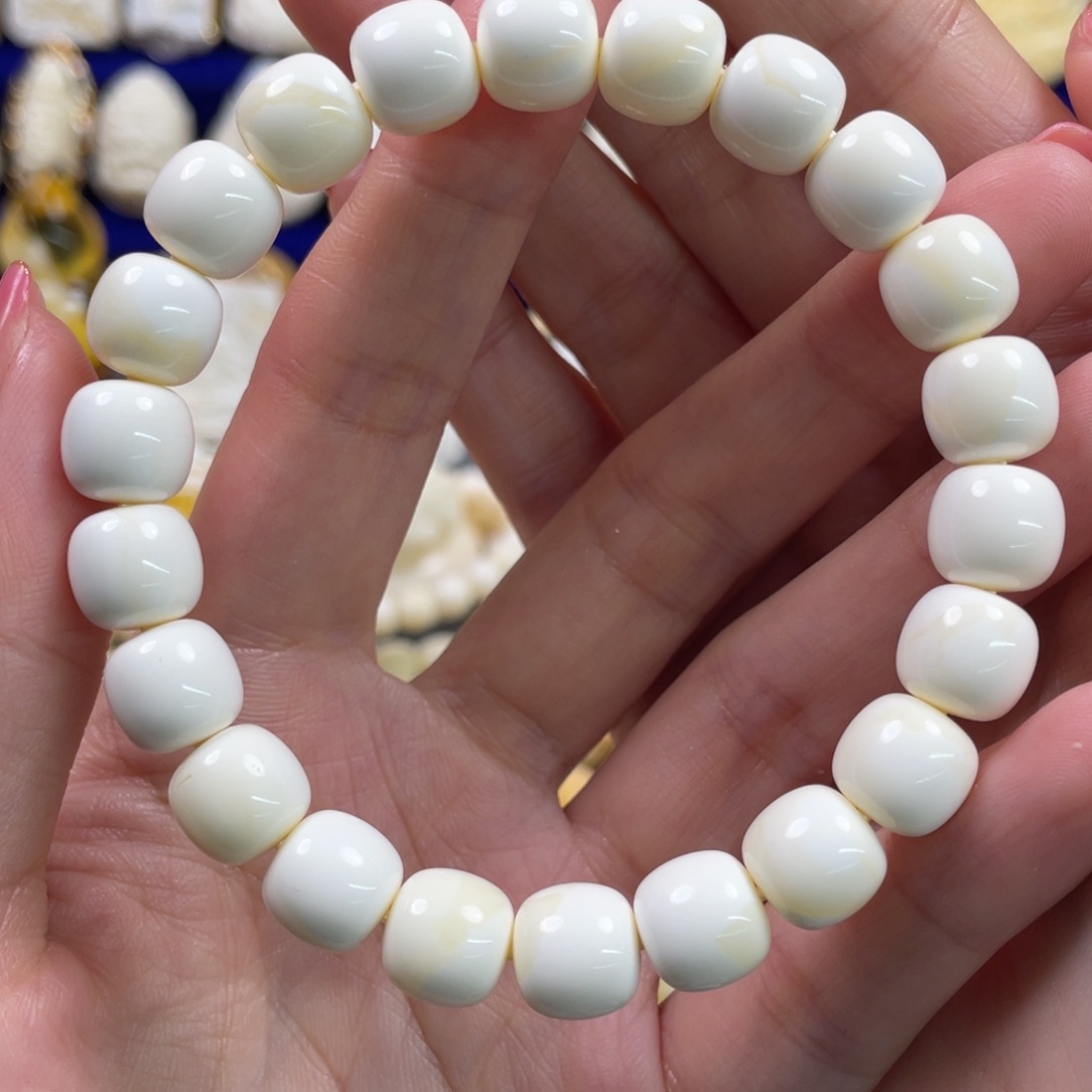 蜜蜡裸石未镶嵌琥珀蜜蜡