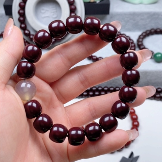 九*猴头关的一个小镇