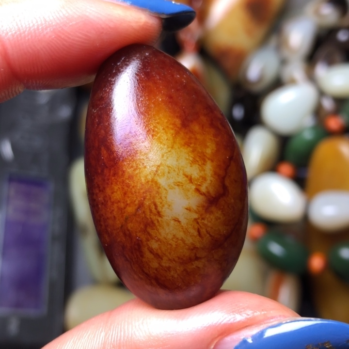 和田玉（翠青玉）未镶嵌珠宝奇石