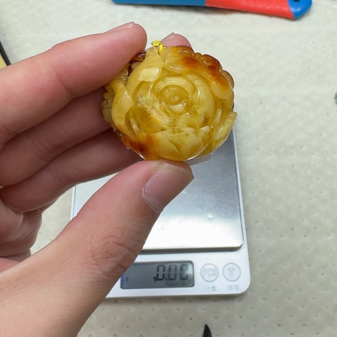 琥珀未镶嵌珠宝奇石528