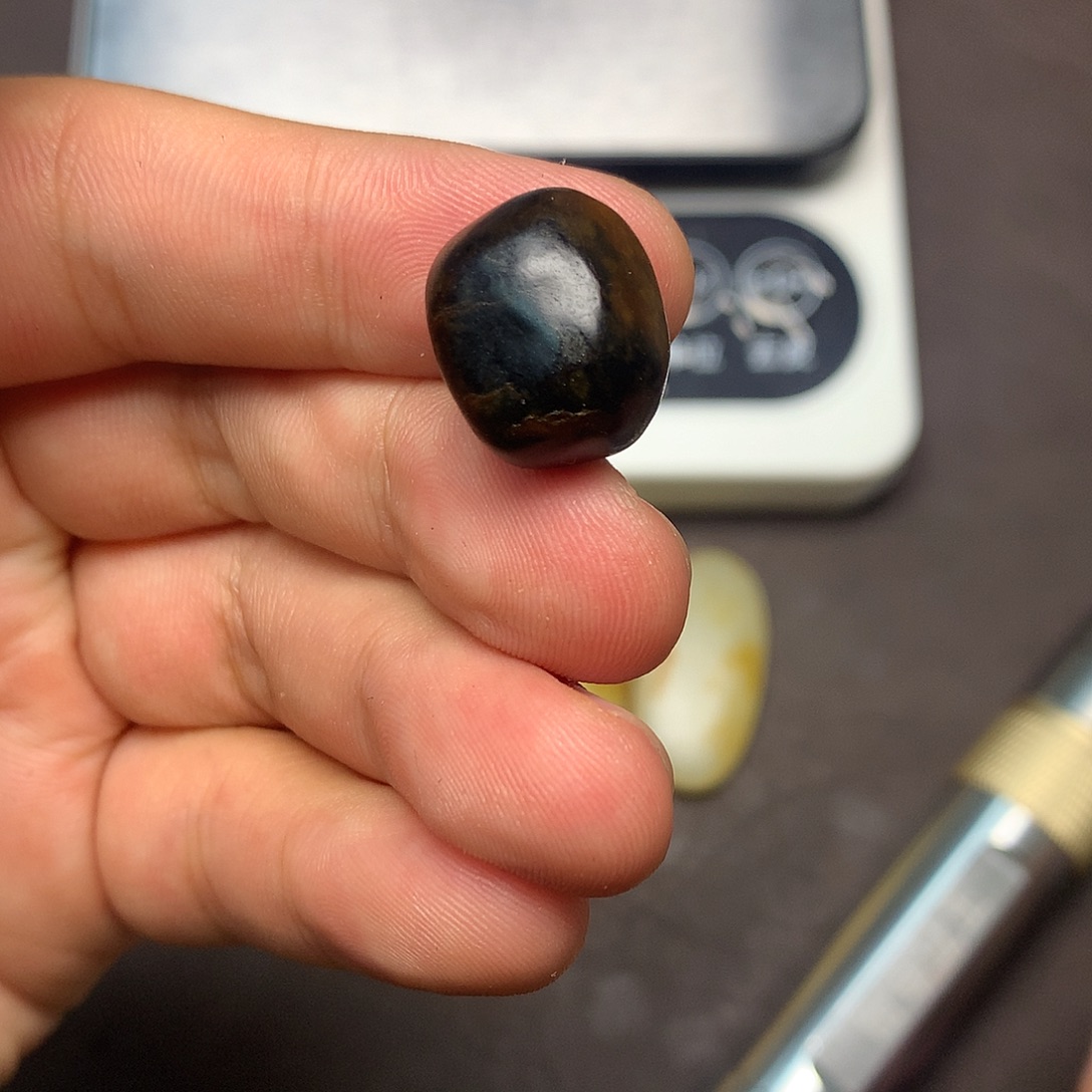 和田玉（糖玉）未镶嵌挂件