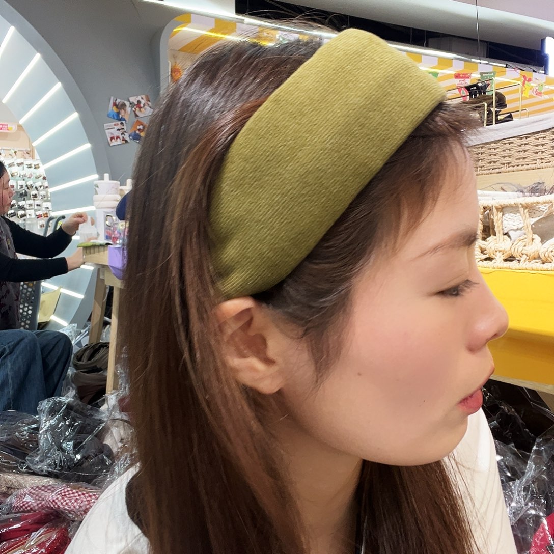 皮质非金属牛油果色代替