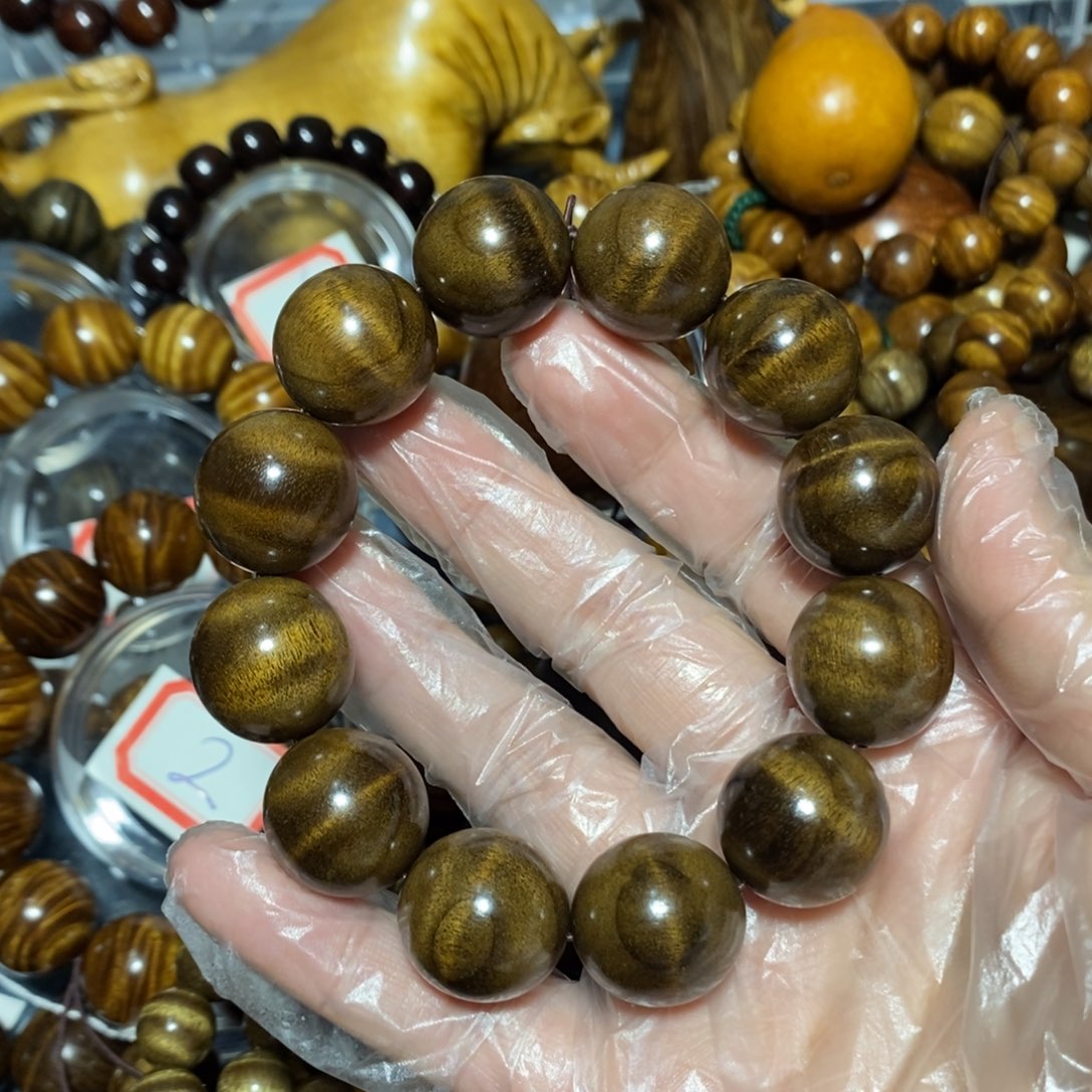 金丝楠木雕工艺品20