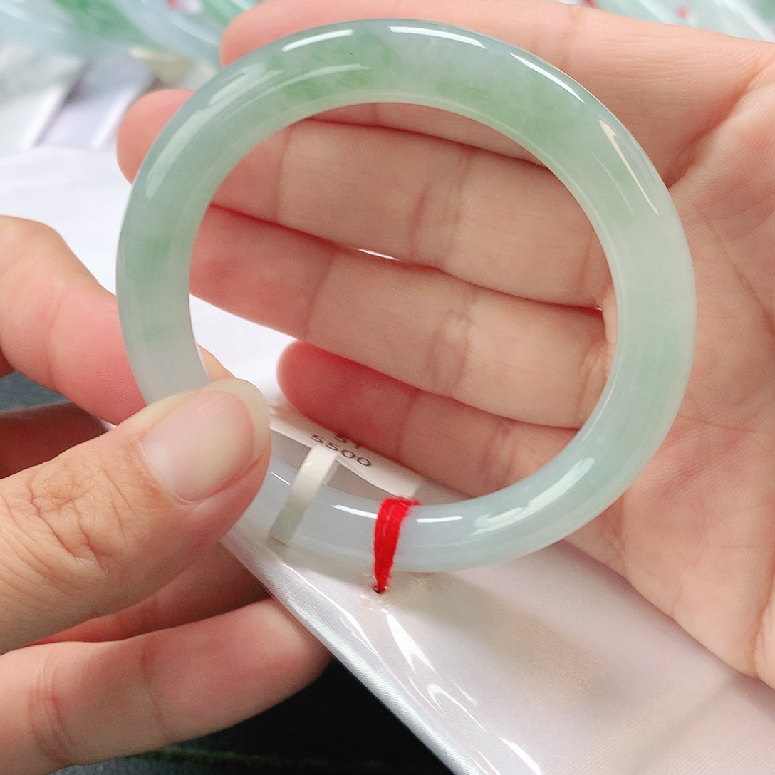 翡翠未镶嵌手镯51圆