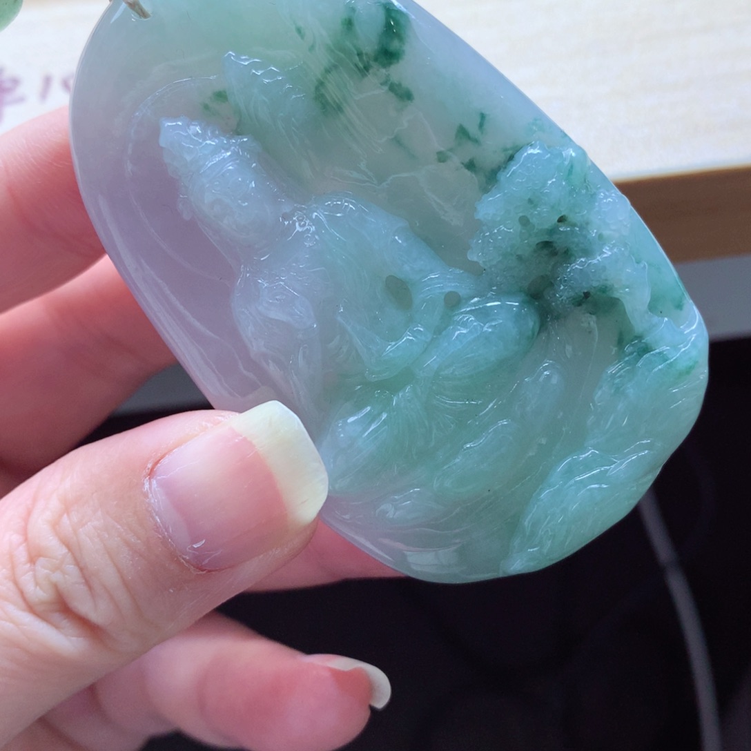 翡翠颈饰未镶嵌吊坠