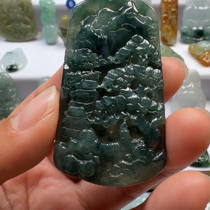 翡翠未镶嵌颈饰翡翠