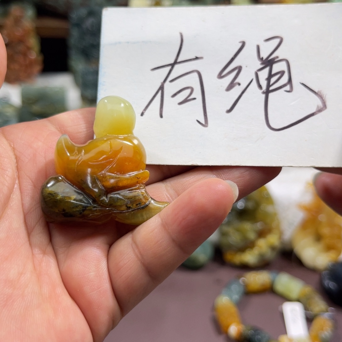 未镶嵌蛇纹石玉颈饰