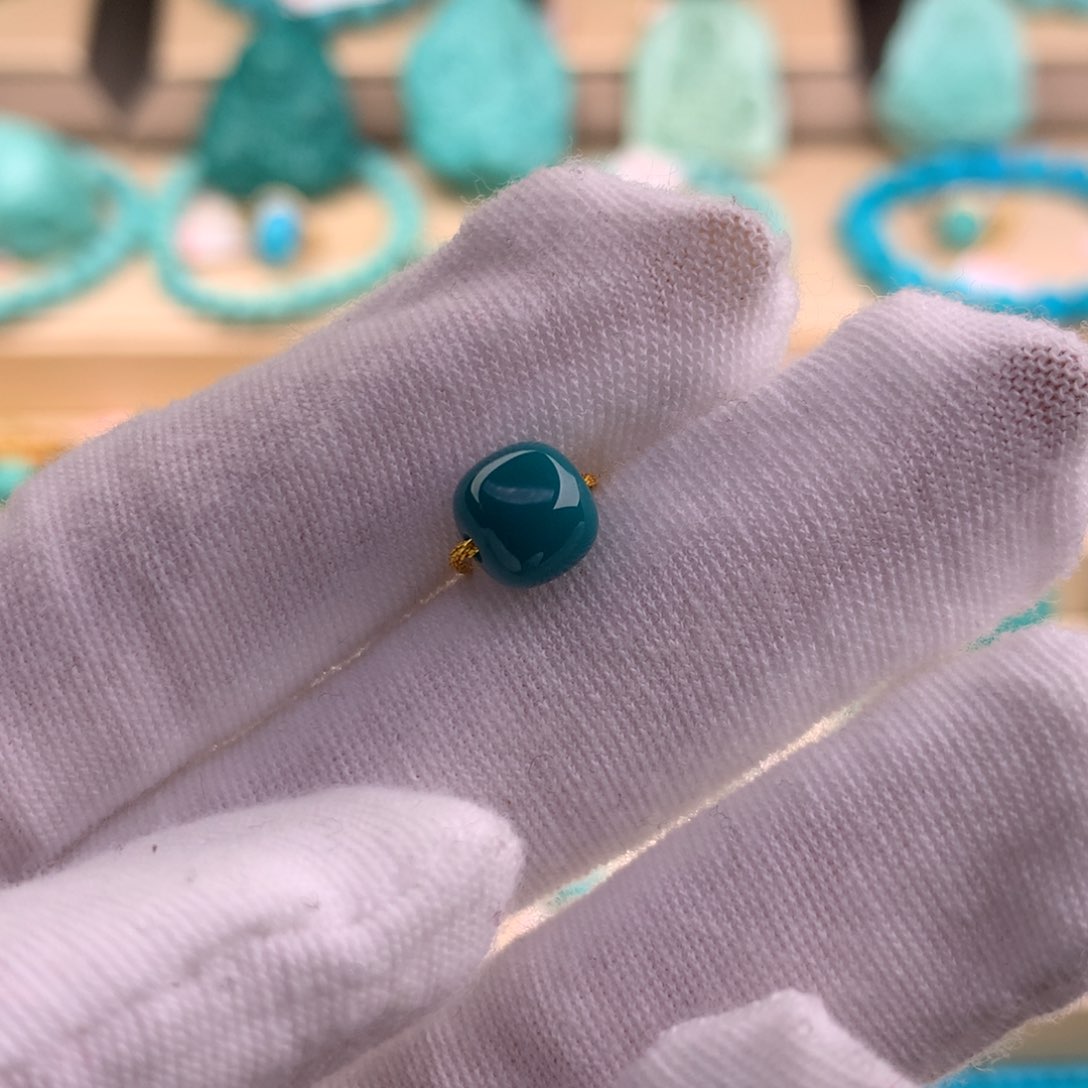 绿松石珠宝奇石未镶嵌7.2*6.5mm