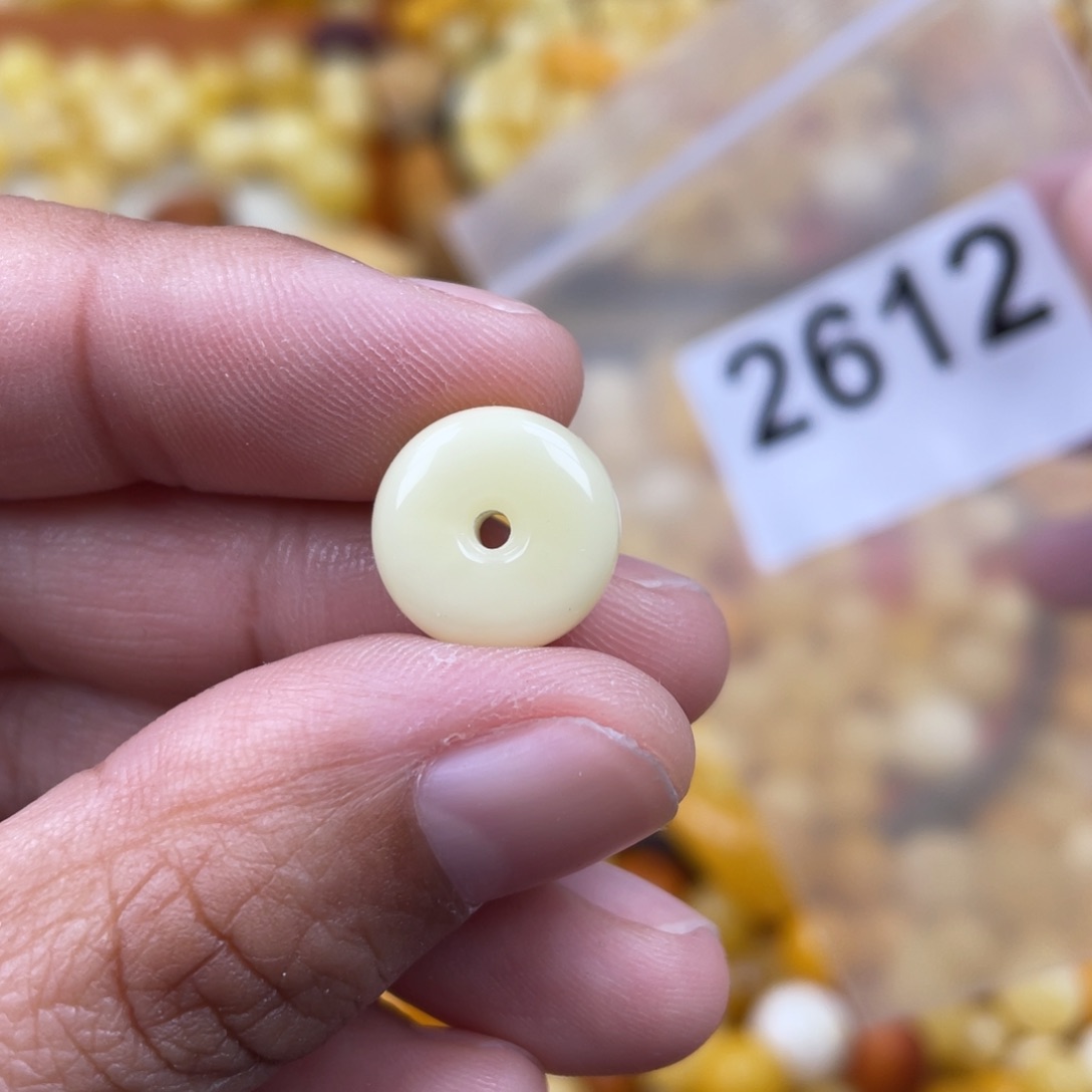 蜜蜡珠宝奇石未镶嵌皮色13.5