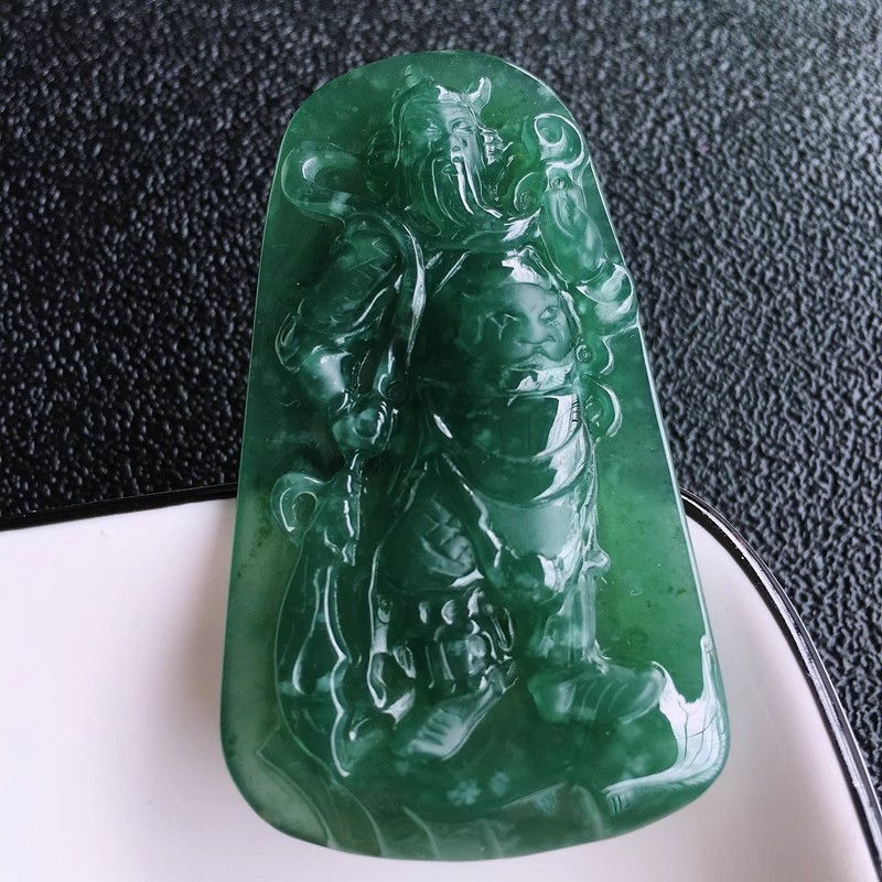 天然A货翡翠满色关公吊坠冰糯种老坑玉武财神大刀关公挂件男女款
