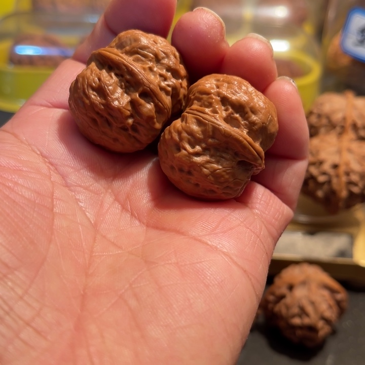 文玩核桃把件全品也生小元宝32