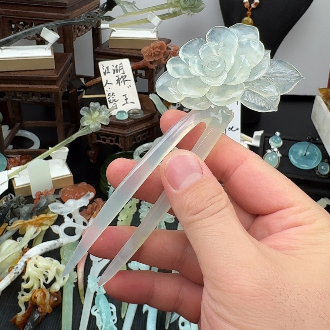 蛇纹石玉未镶嵌发饰