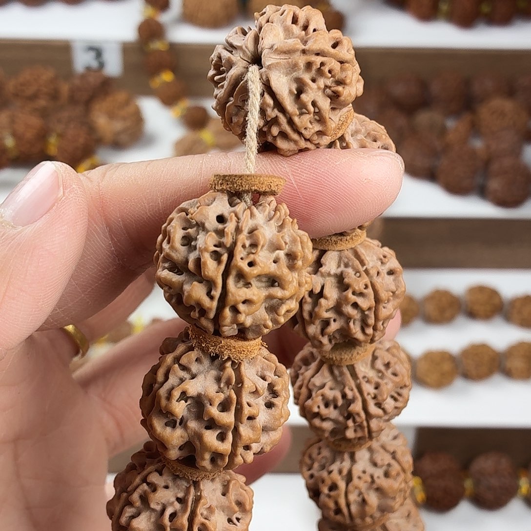 金刚菩提手串原生态精品梅花蜂窝镂空