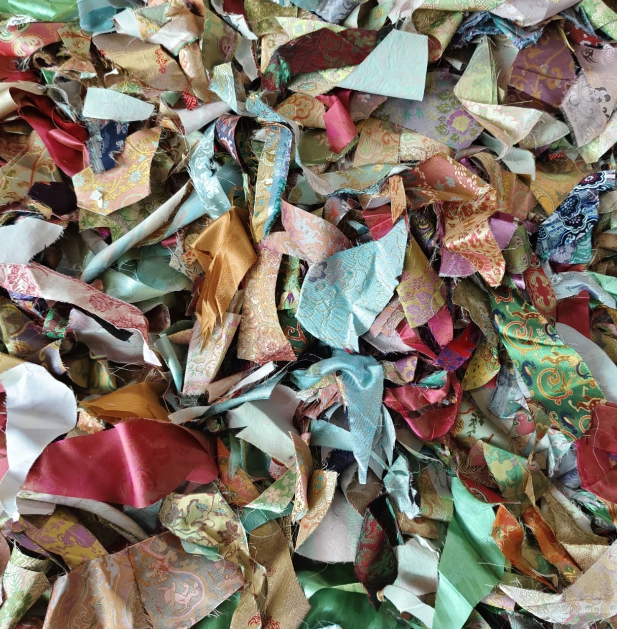 全丝宋锦/蜀锦发夹料*两～三个手指宽*500克*颜色随机