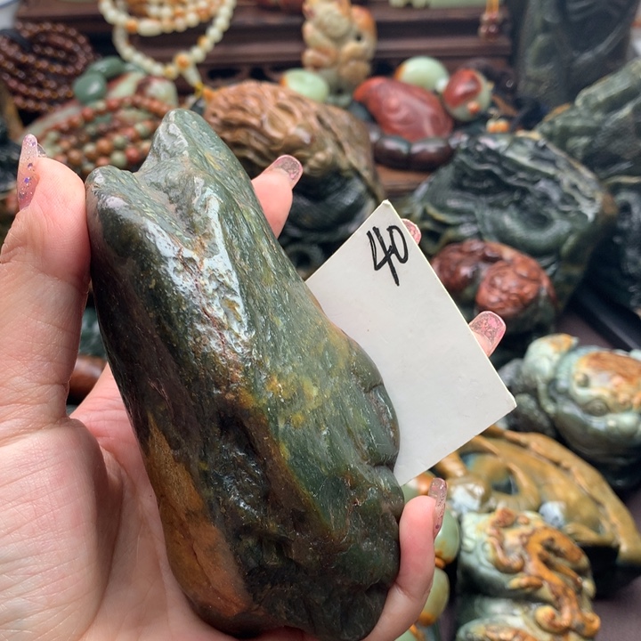 岫岩河磨玉（透闪石质玉）把件未镶嵌