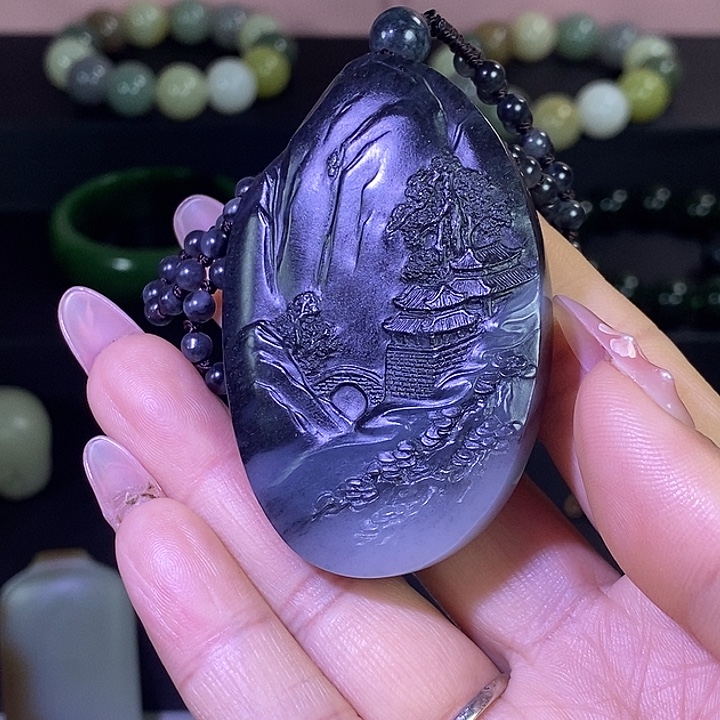 和田玉未镶嵌颈饰