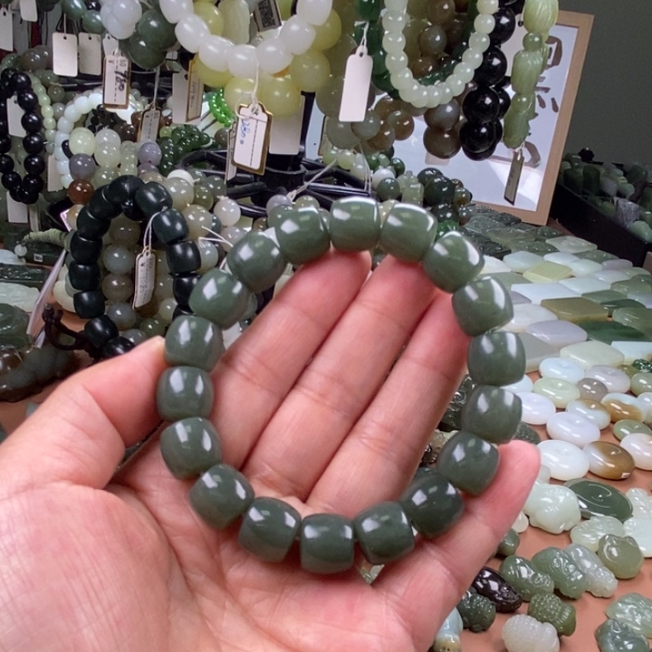 和田玉未镶嵌手链