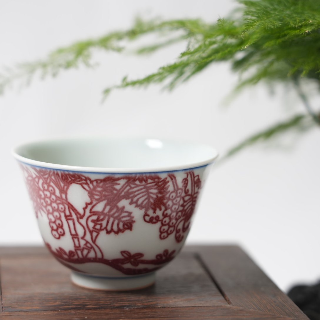 景德镇陶瓷-古县衙全红釉里红葡萄杯