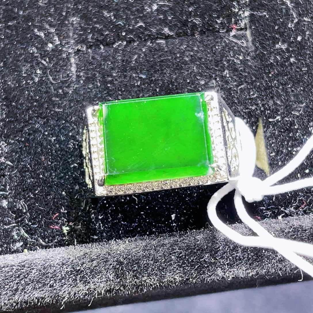 翡翠颈饰未镶嵌21，