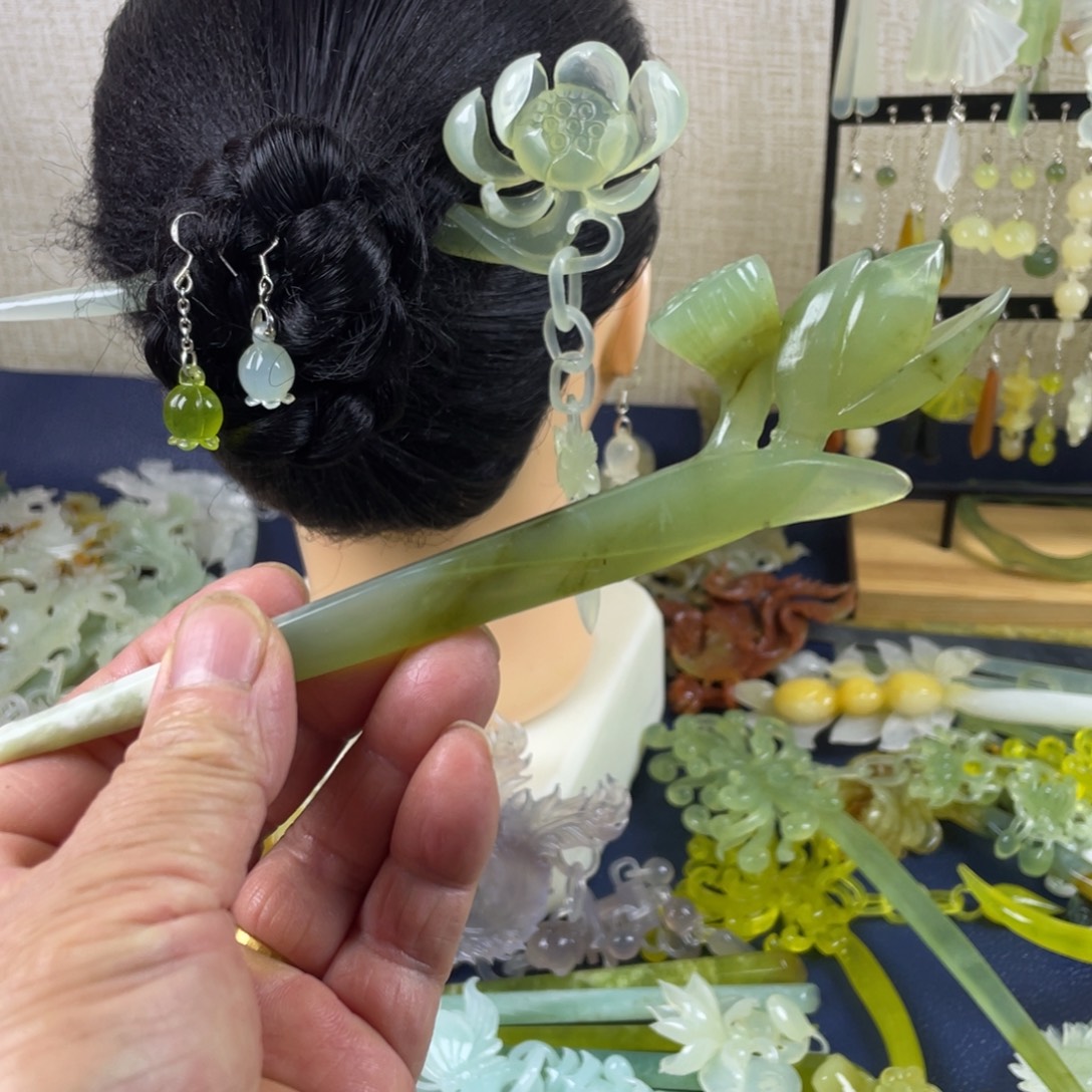 蛇纹石玉未镶嵌发饰