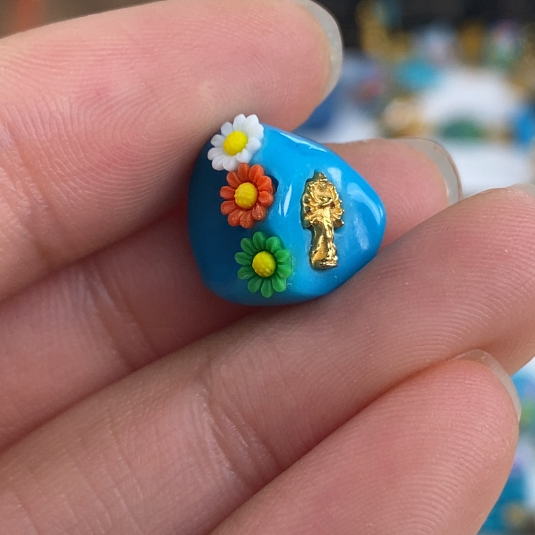 未镶嵌绿松石。蓝紫佛系卡环